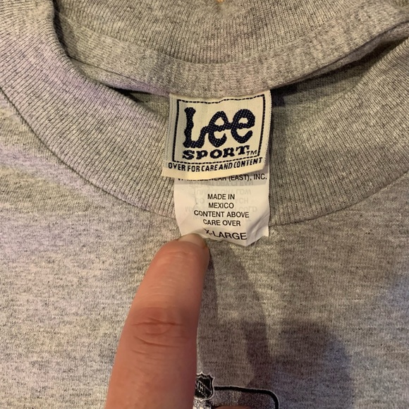 Vintage 2002 NHL Detroit Red Wings Champions shirt - Picture 5 of 5